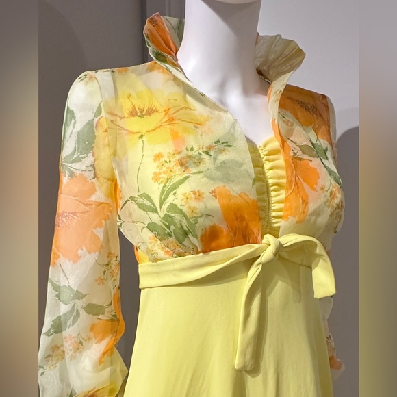 Vintage yellow maxi dress w/ cinched bust & matching sheer floral print jacket. - Picture 8 of 9